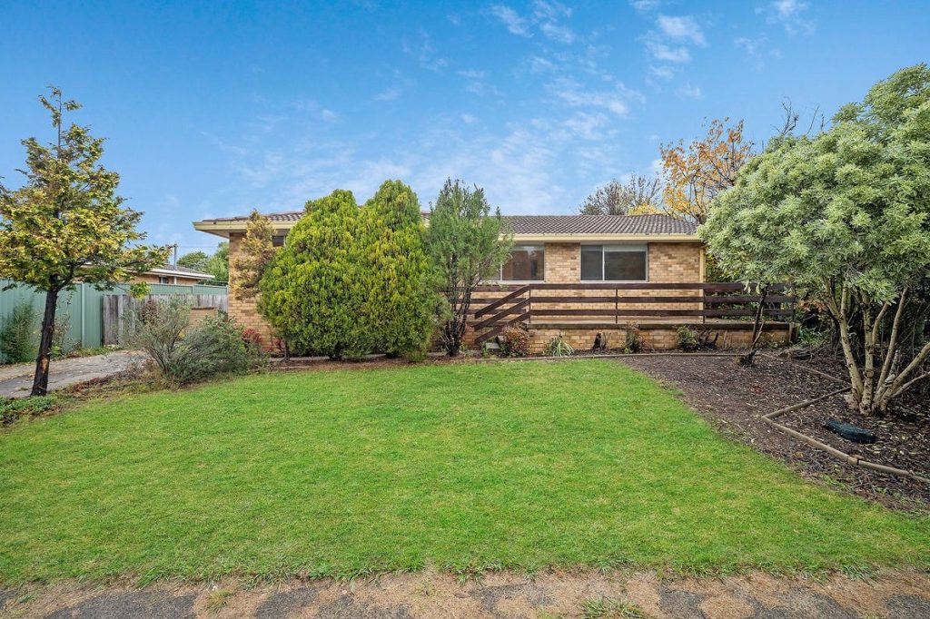 30 Messenger Street, Holt ACT 2615