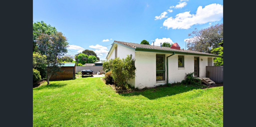 8 Foley Place, Holt ACT 2615