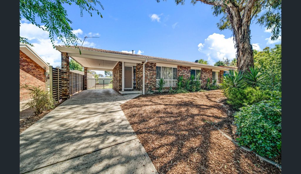 17 Beazley Crescent, Calwell, ACT 2905